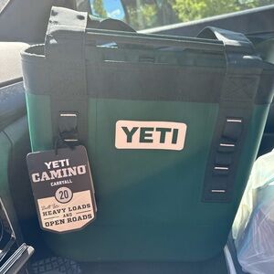 YETI Camino Carryall 20 in Dark Green